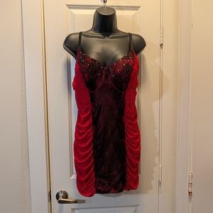 Red & Black Lacy Plus Lingerie Chemise